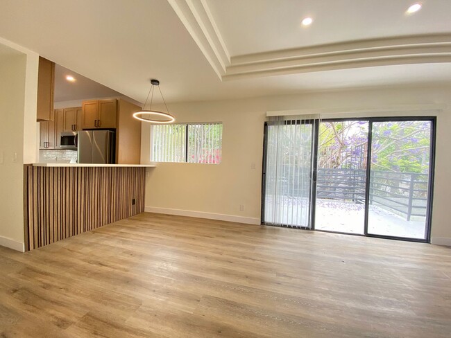 2500 Abbot Kinney Blvd in Los Angeles, CA - Building Photo - Building Photo