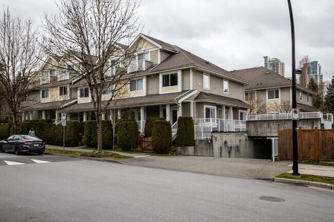 7136 18th Av in Burnaby, BC - Building Photo - Building Photo