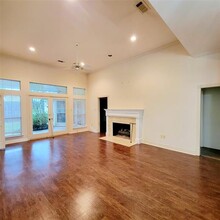 1017 McCoy Dr in Irving, TX - Building Photo - Building Photo