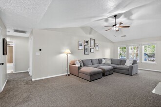 10225 Footsman Pl in Cornelius, NC - Building Photo - Building Photo