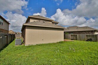 2209 Onyx Ct in Texas City, TX - Building Photo - Building Photo