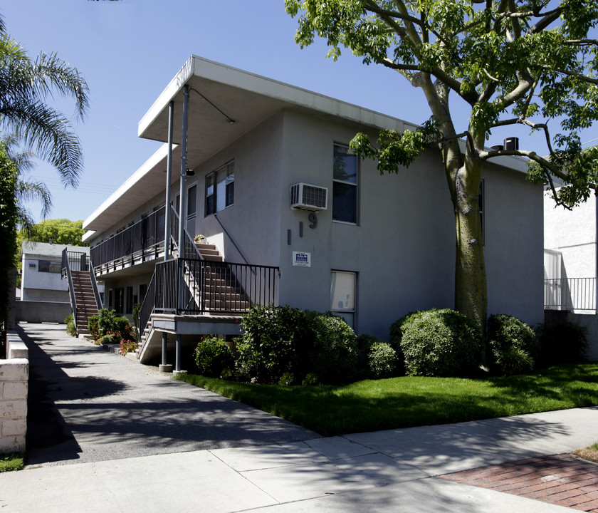 119 N Lamer St in Burbank, CA - Foto de edificio