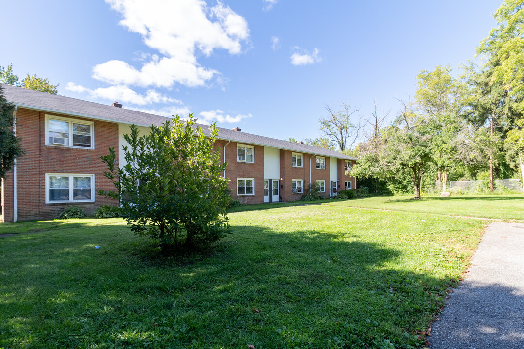 217 E College St in Oberlin, OH - Building Photo