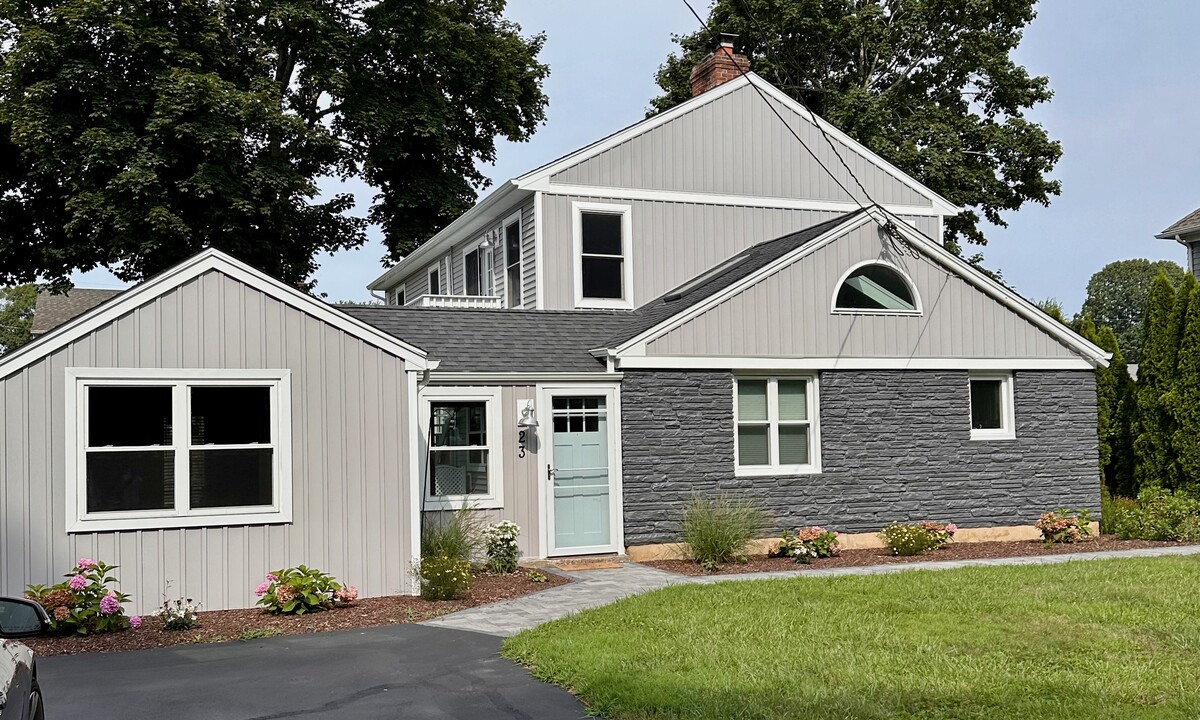 23 Park Ave in Old Saybrook, CT - Building Photo