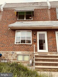 2119 Lardner St photo'