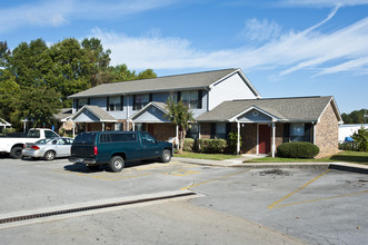 Adairsville Arms Apartments in Adairsville, GA - Building Photo - Building Photo