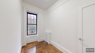985 Lexington Ave in New York, NY - Building Photo - Building Photo