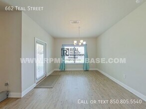 662 Teal St in Crestview, FL - Building Photo - Building Photo