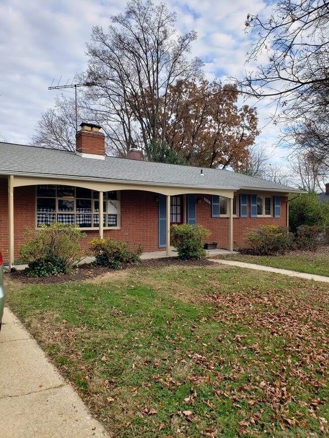property at 1112 Dunoon Rd