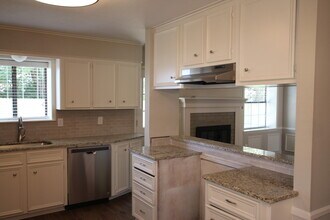 907 Christopher St in Whitehouse, TX - Building Photo - Building Photo