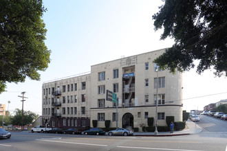 Chateau Adams Apartments in Los Angeles, CA - Building Photo - Building Photo