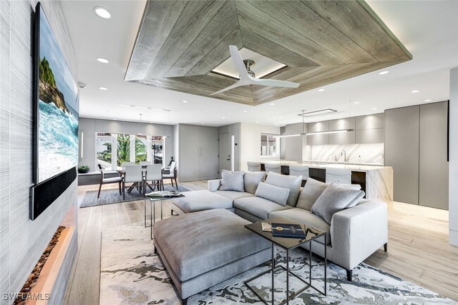 295 5th Ave S in Naples, FL - Building Photo - Building Photo