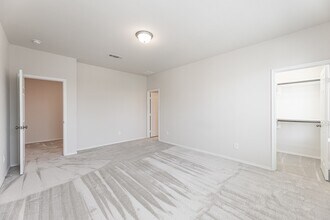 3418 Avondale Vw Dr in Houston, TX - Foto de edificio - Building Photo