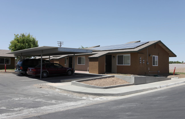 Baldwin Senior Apartments in Blythe, CA - Foto de edificio - Building Photo