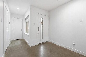 2111 Bennett Ave in Dallas, TX - Building Photo - Building Photo