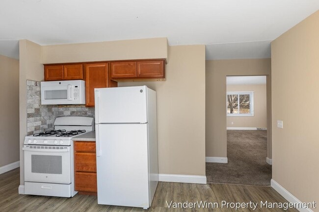 10945 Mountain Ash Ave NW in Grand Rapids, MI - Building Photo - Building Photo