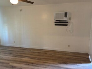 1629 Talmadge St in Los Angeles, CA - Foto de edificio - Building Photo