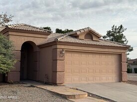 1369 S Monterey St in Gilbert, AZ - Building Photo