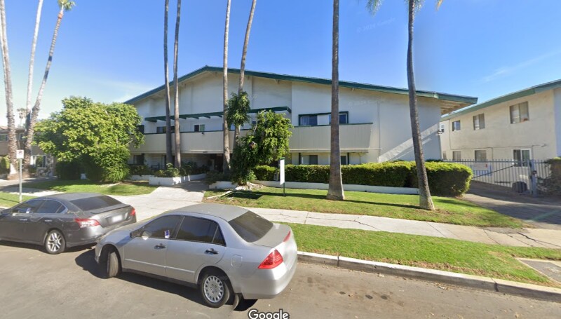 4450 Murietta Ave in Los Angeles, CA - Building Photo