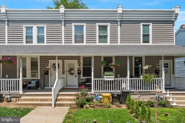 property at 266 N Aberdeen Ave