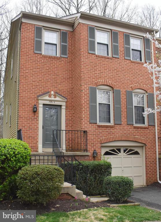 property at 7814 Ashley Glen Rd