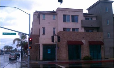 Las Ventanas Village in Escondido, CA - Foto de edificio - Building Photo