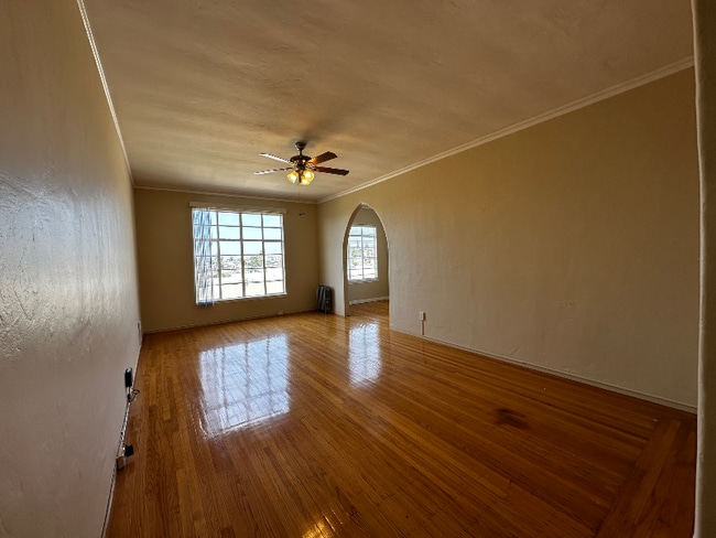 2208 Carroll St, Unit 302 in Oakland, CA - Building Photo - Building Photo