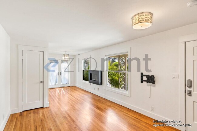 321 63rd St in Oakland, CA - Building Photo - Building Photo