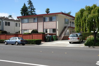 960 Palm in San Mateo, CA - Foto de edificio - Building Photo