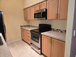 11845 NW Stone Mountain Ln in Portland, OR - Building Photo - Building Photo