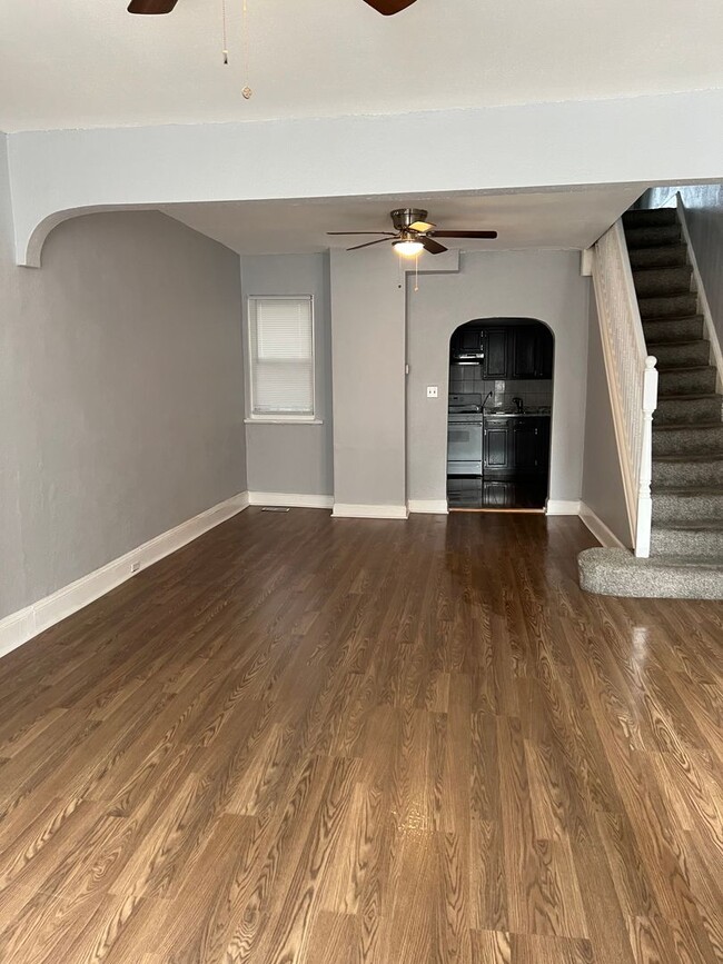 2135 E Auburn St in Philadelphia, PA - Building Photo - Building Photo