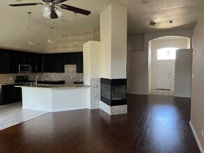 201 Willow St in Crowley, TX - Building Photo - Building Photo