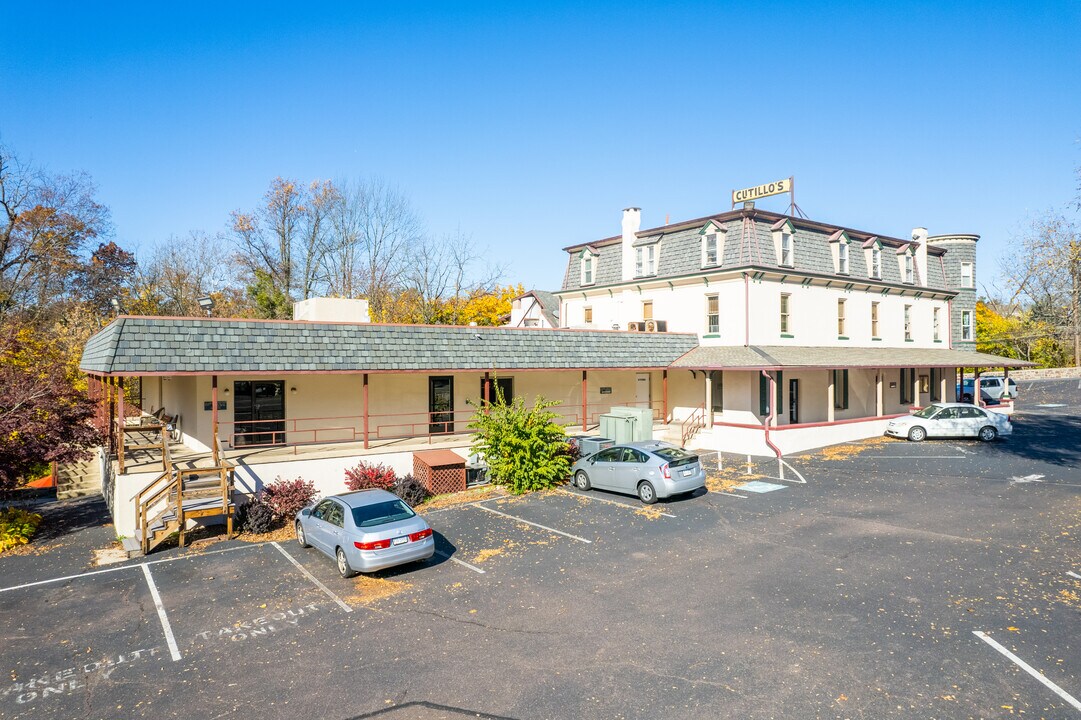 2688 E High St in Pottstown, PA - Building Photo