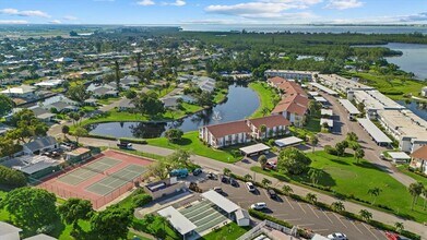 4852 Independence Dr in Bradenton, FL - Building Photo - Building Photo