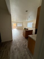 391 S Sanderson Way in Fort Bragg, CA - Building Photo