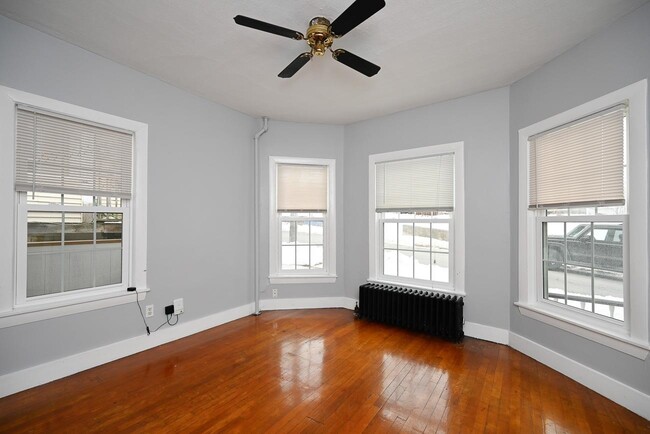 6 Beacon St in Nashua, NH - Building Photo - Building Photo