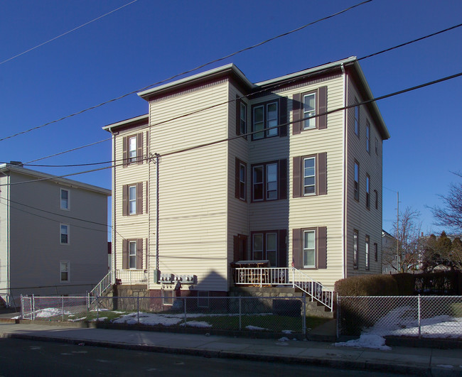 70 Plain St in Fall River, MA - Building Photo - Building Photo