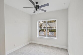 2626 Burger Ave in Dallas, TX - Building Photo - Building Photo