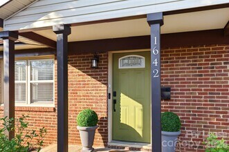 1642 Washington Ave in Charlotte, NC - Building Photo - Building Photo
