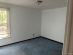 80 Carriage Dr in Orchard Park, NY - Building Photo - Building Photo