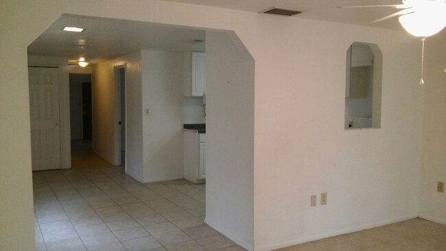 1316 Sunset Point Rd, Unit #1316 in Clearwater, FL - Building Photo - Building Photo