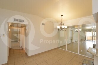 7950 E Starlight Way in Scottsdale, AZ - Building Photo - Building Photo