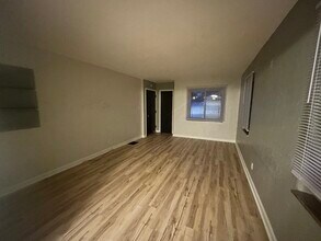 1437 Old Ln Ave in Kettering, OH - Foto de edificio - Building Photo