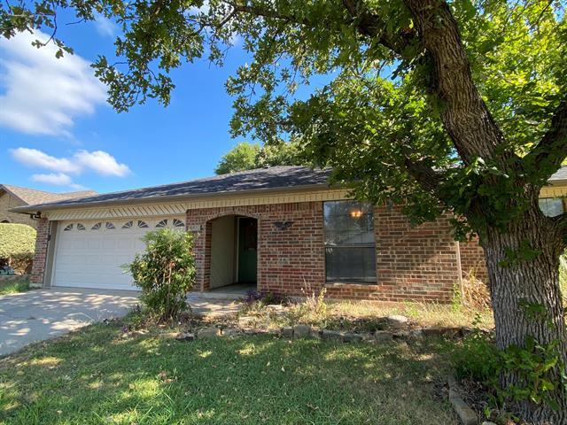 6473 High Lawn Terrace in Watauga, TX - Building Photo