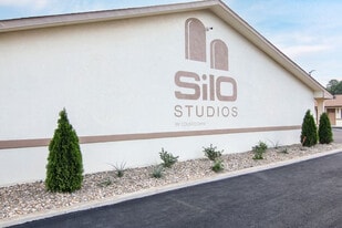 Silo Studios in Queen City, TX - Building Photo