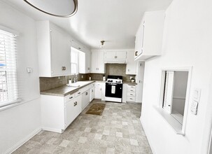 4014 Perlita Ave in Los Angeles, CA - Building Photo - Building Photo