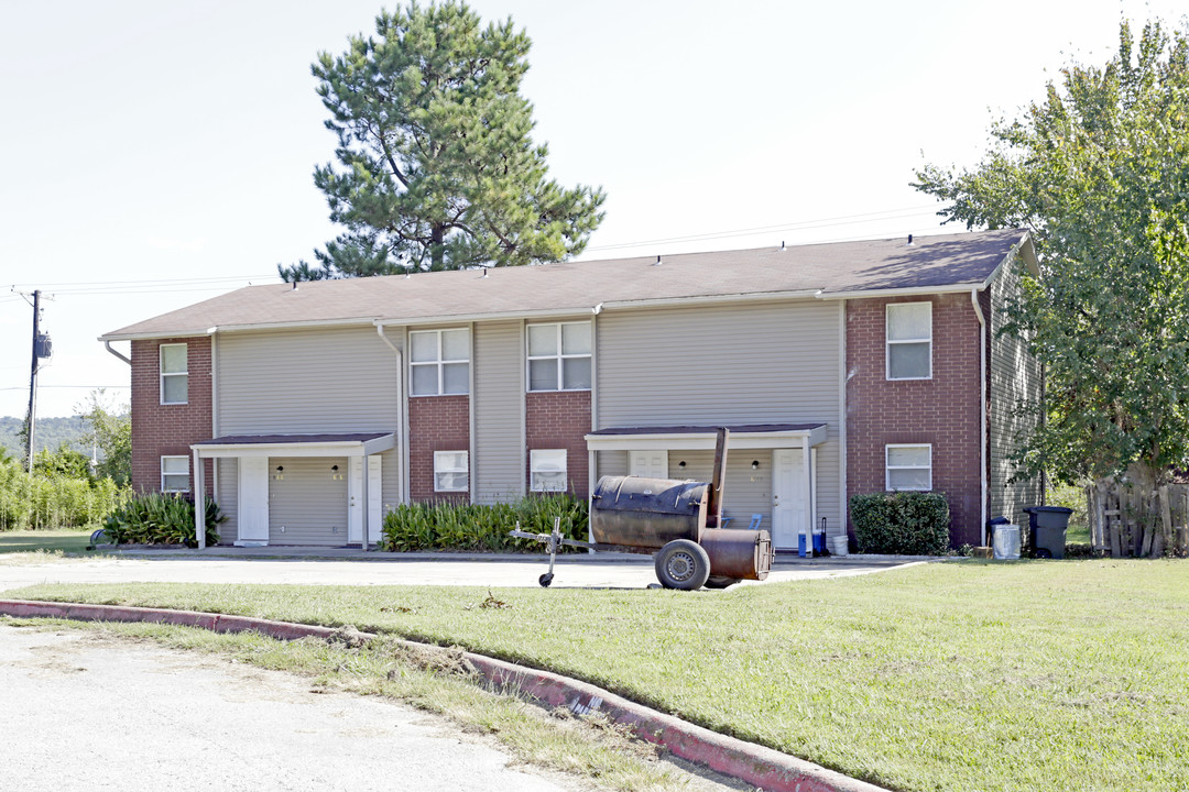 874-880 N Lola Ln in Fayetteville, AR - Foto de edificio