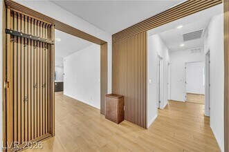 2706 Song Pt Ave in Las Vegas, NV - Building Photo - Building Photo