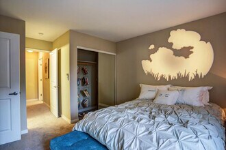 20800 W Homestead Rd in Cupertino, CA - Building Photo - Building Photo