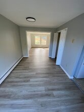 Old County Estates in Hampden, ME - Foto de edificio - Building Photo